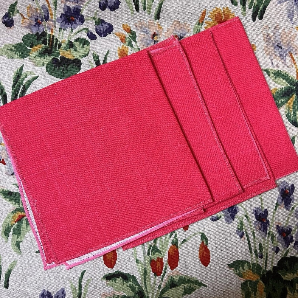 NEW Vintage Red Pink Irish Linen Blend Napkins 4ct Ireland 16x16 Summer Picnic